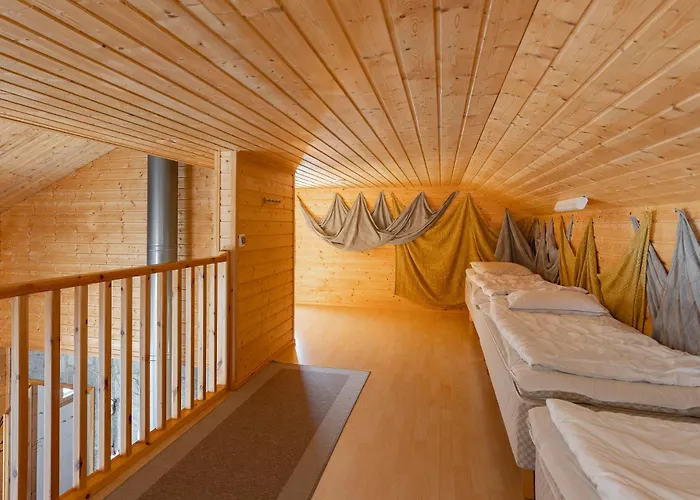 Liinavaatteet Loppusiivous Poreallas Шале